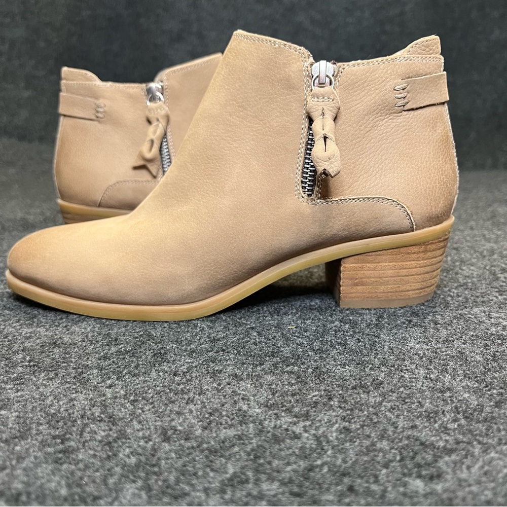 Steve Madden Ankle Bootie - size 9M